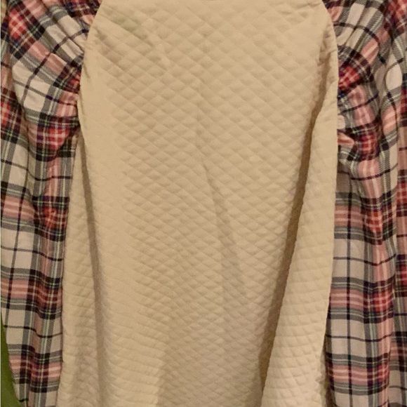 🌸🌸 SHEIN Cream Quilted Sweater with Plaid Sleeves - Picture 3 of 4